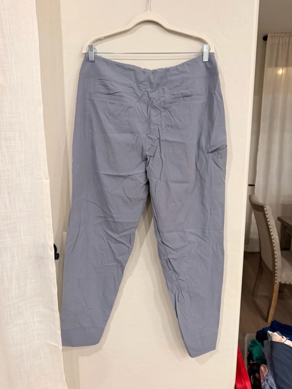 Athleta Womens Light Gray Performance Joggers 16 tall like new - Picture 4 of 5